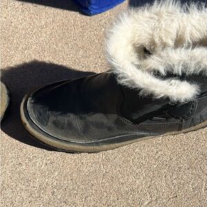 Merrell Snow boots size 8